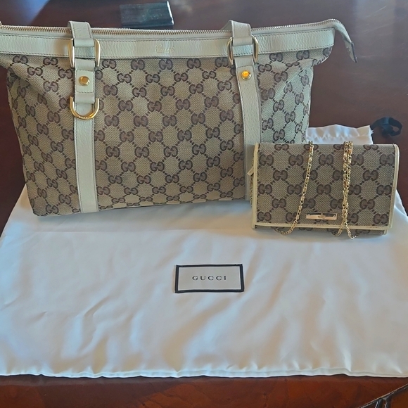 Gucci Handbags - Authentic Vintage Abbey Shoulder Tote Bag and Compact Wallet Set